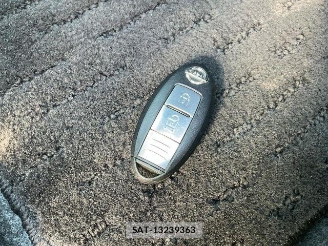Nissan NOTE 2014-11 8037364-17