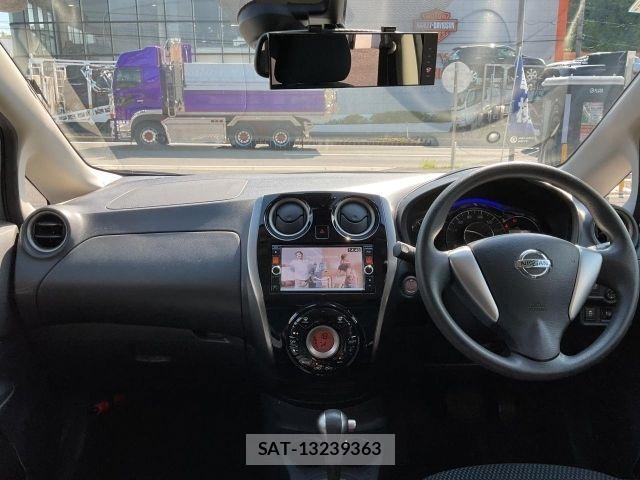 Nissan NOTE 2014-11 8037364-1