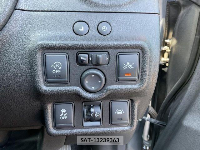 Nissan NOTE 2014-11 8037364-3