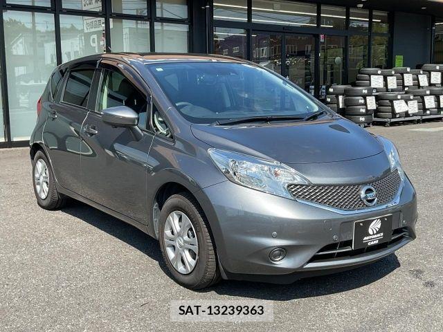 Nissan NOTE 2014-11 8037364-5