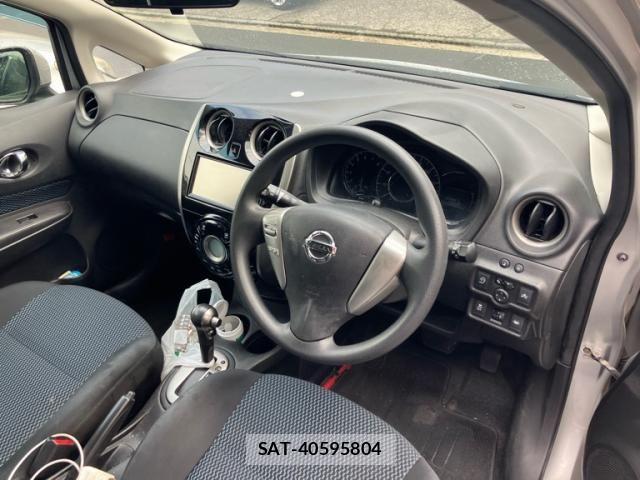 Nissan NOTE 2015-07 8037392-12