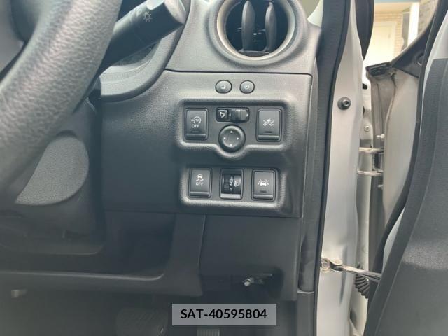 Nissan NOTE 2015-07 8037392-16