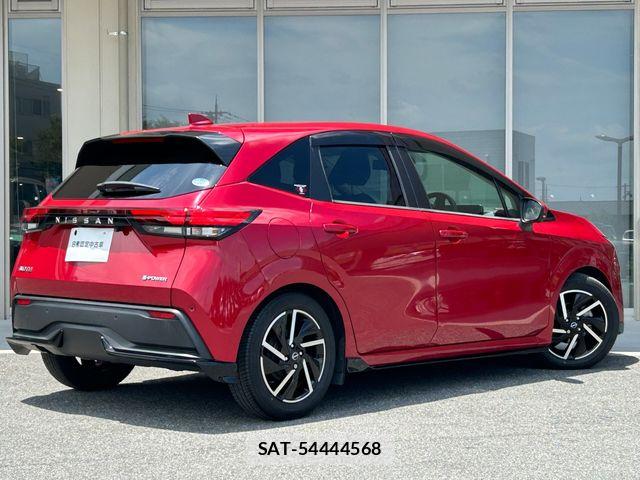 Nissan NOTE 2021-04 8037335-1