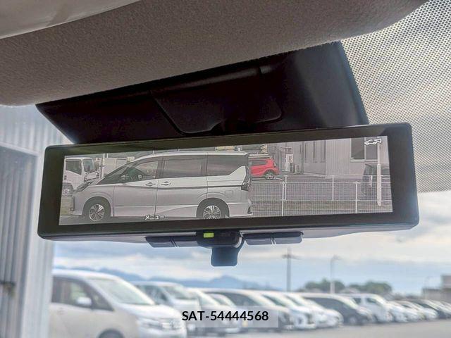 Nissan NOTE 2021-04 8037335-7