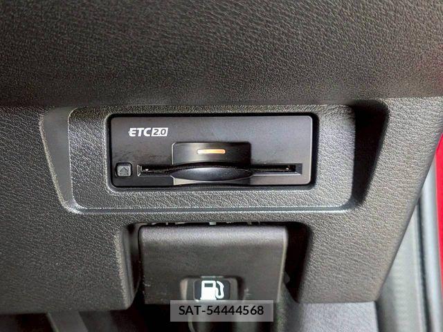 Nissan NOTE 2021-04 8037335-8