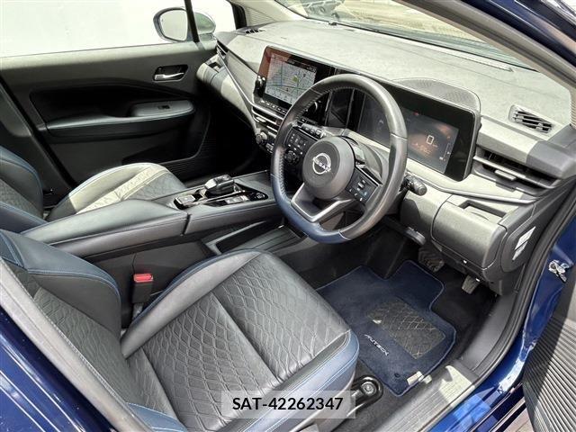 Nissan NOTE 2022-07 8037324-4