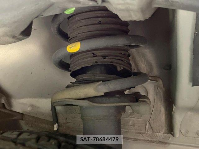 Nissan NOTE 2014-05 8037372-19