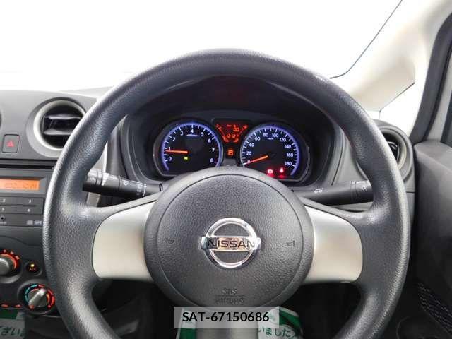 Nissan NOTE 2013-08 8037371-6