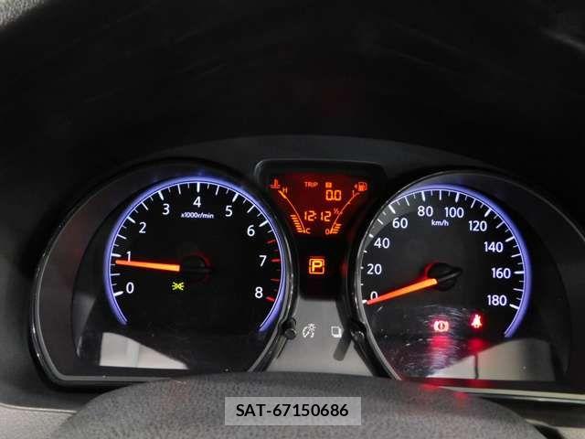 Nissan NOTE 2013-08 8037371-7