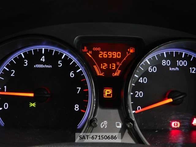Nissan NOTE 2013-08 8037371-8