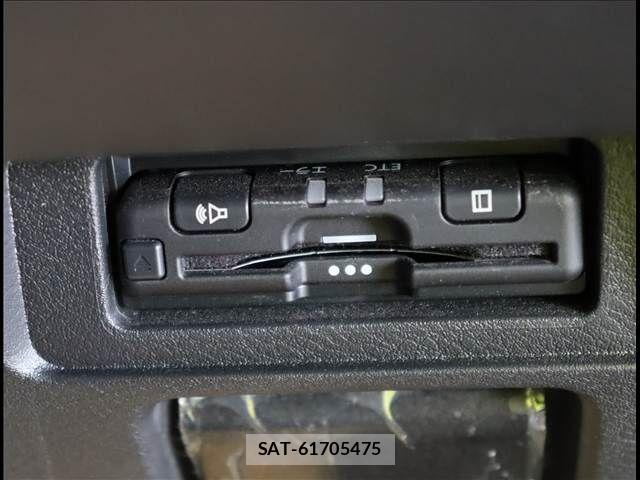 Nissan NOTE 2021-03 8037352-6