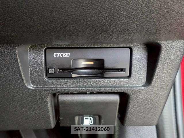 Nissan NOTE 2021-10 8037334-8