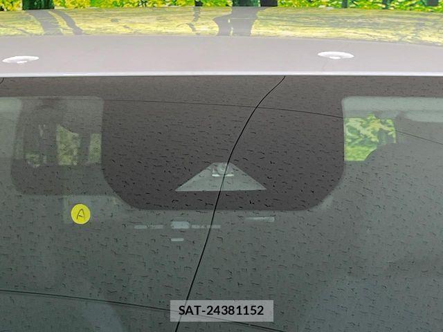 Nissan NOTE 2024-08 8037323-4