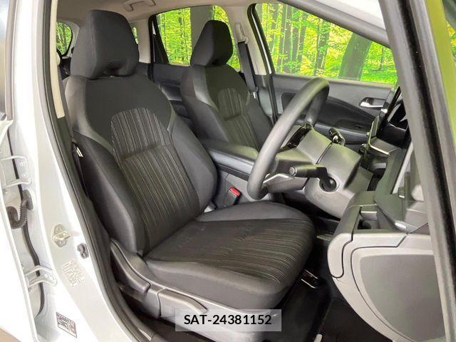 Nissan NOTE 2024-08 8037323-7