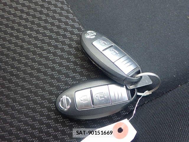 Nissan NOTE 2017-06 8037369-26