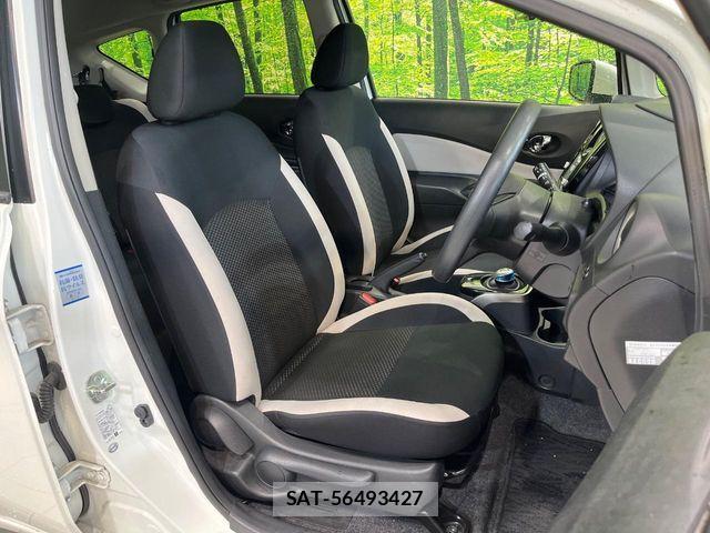 Nissan NOTE 2018-06 8037359-6