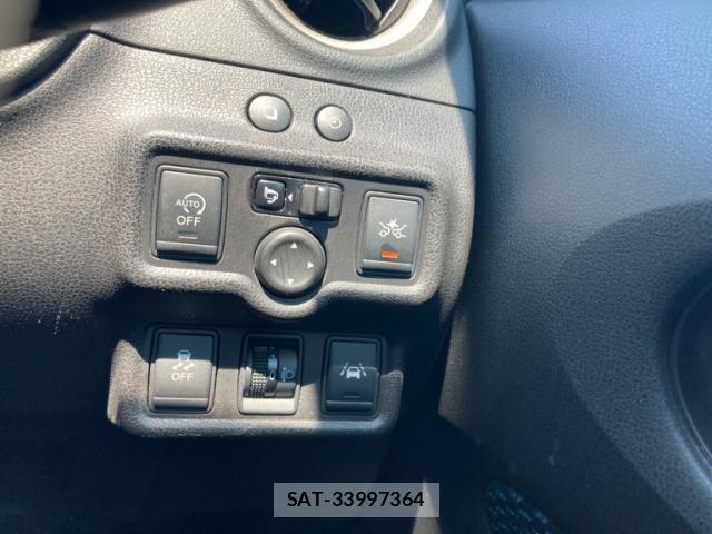 Nissan NOTE 2014-05 8037374-27