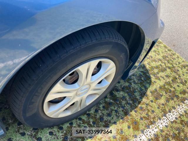 Nissan NOTE 2014-05 8037374-5