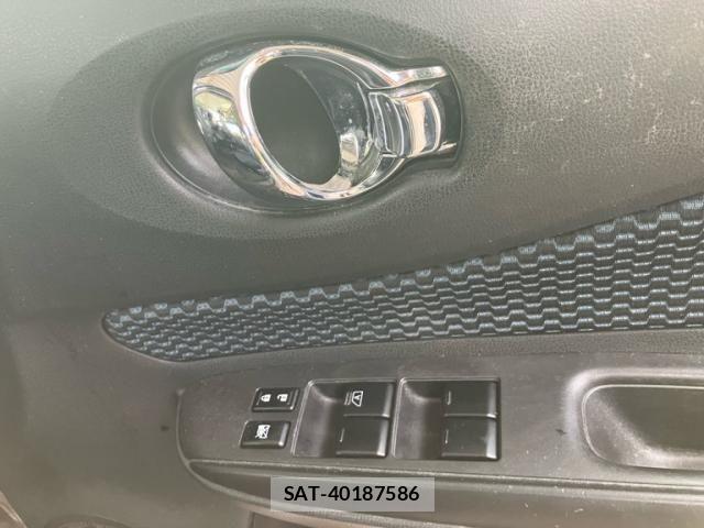 Nissan NOTE 2013-12 8037389-11