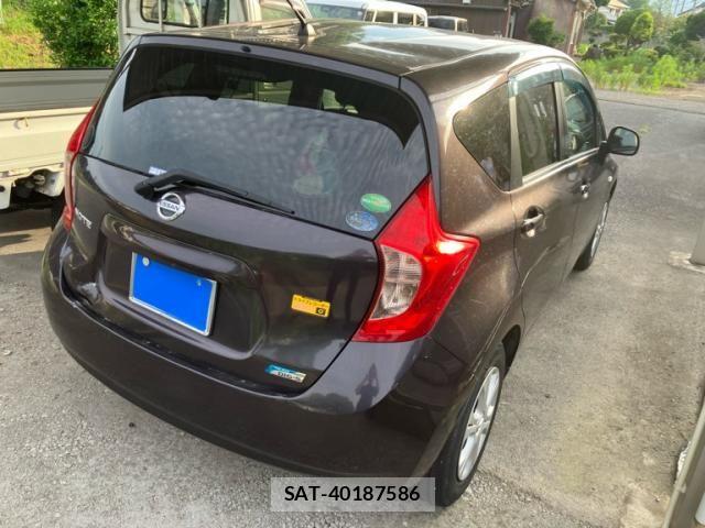 Nissan NOTE 2013-12 8037389-4