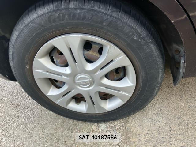 Nissan NOTE 2013-12 8037389-8