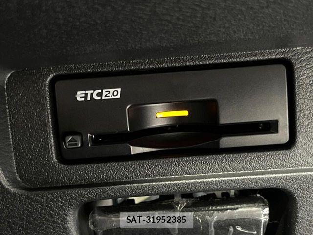 Nissan NOTE 2021-10 8037350-6