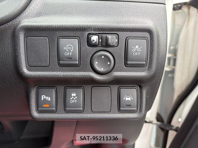 Nissan NOTE 2019-08 8037360-18
