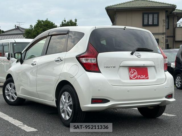 Nissan NOTE 2019-08 8037360-4