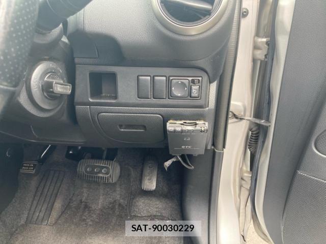 Nissan NOTE 2007-09 8037388-14