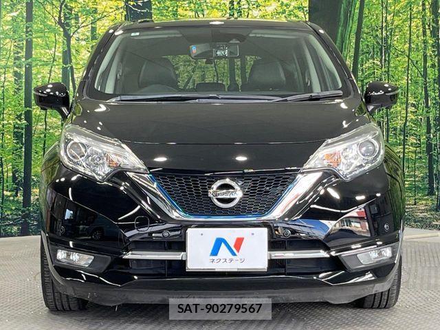 Nissan NOTE 2017-03 8037358-13