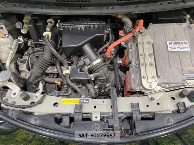 Nissan NOTE 2017-03 8037358-17