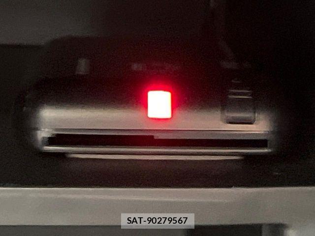 Nissan NOTE 2017-03 8037358-6