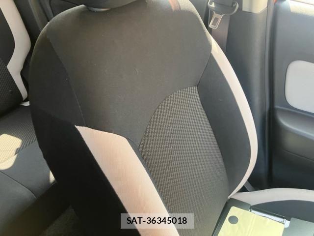 Nissan NOTE 2016-11 8037368-22