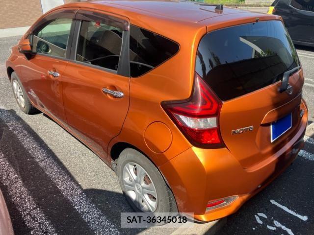 Nissan NOTE 2016-11 8037368-3