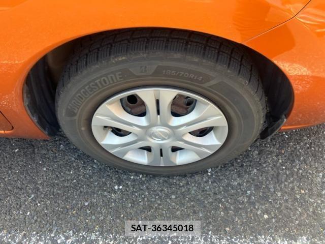 Nissan NOTE 2016-11 8037368-6