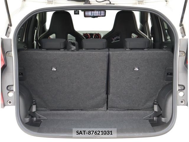 Nissan NOTE 2017-05 8037336-6