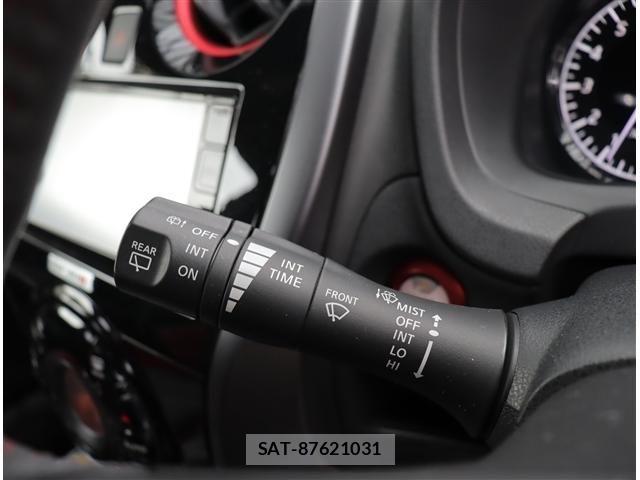 Nissan NOTE 2017-05 8037336-13