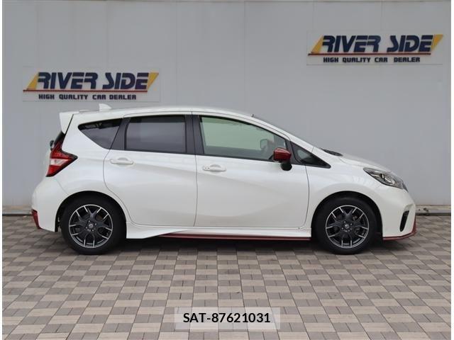 Nissan NOTE 2017-05 8037336-1