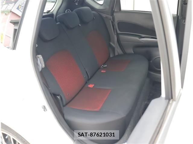 Nissan NOTE 2017-05 8037336-5