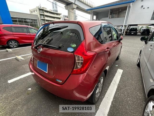 Nissan NOTE 2013-12 8037391-3