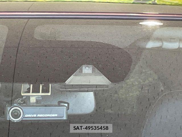 Nissan NOTE 2015-10 8037363-4