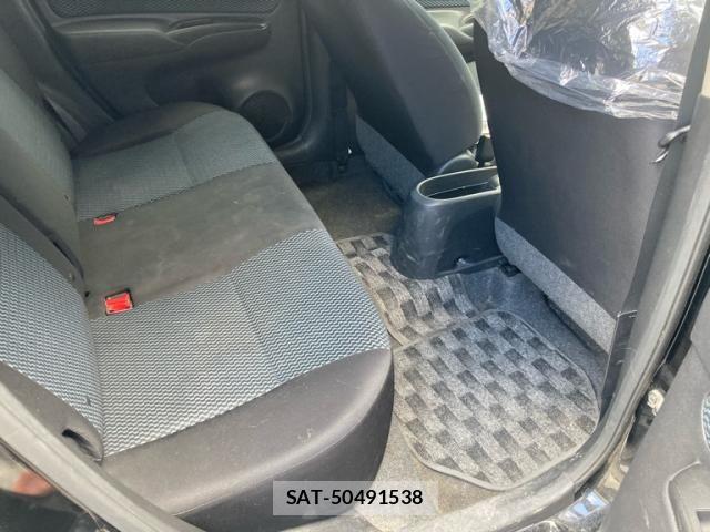 Nissan NOTE 2014-03 8037380-13