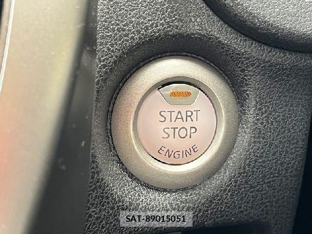 Nissan NOTE 2014-02 8037366-10