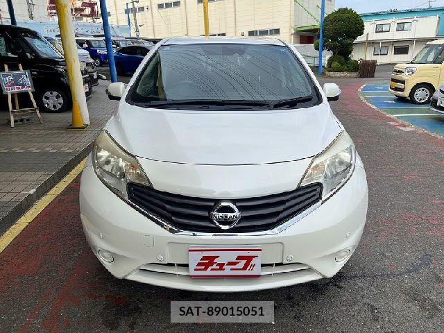 Nissan NOTE 2014-02 8037366-12