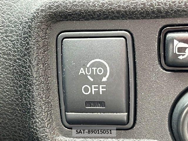 Nissan NOTE 2014-02 8037366-18