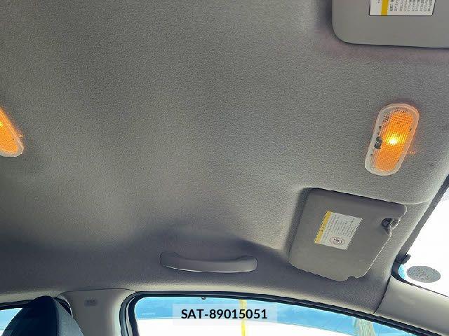 Nissan NOTE 2014-02 8037366-22