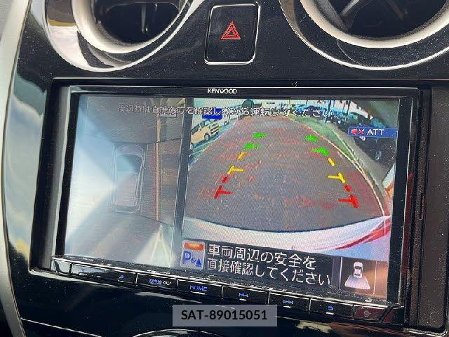 Nissan NOTE 2014-02 8037366-5