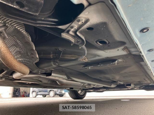 Nissan NOTE 2012-12 8037375-9