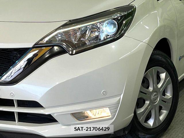 Nissan NOTE 2018-02 8074982-12