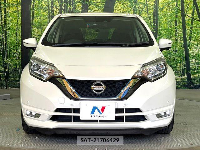 Nissan NOTE 2018-02 8074982-13
